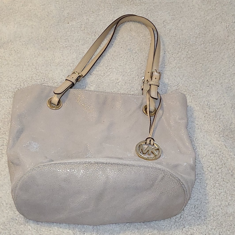 Micheal Kors Purse